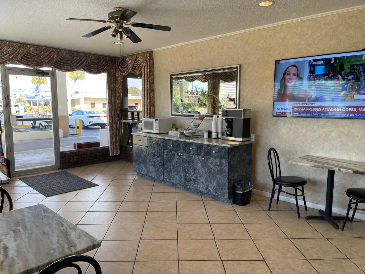 Hole Inn The Wall Hotel - Fort Walton Beach - Sunset Plaza - Nearby Beaches & Hurlburt Eksteriør billede